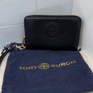 Tory Burch Black Zip Wallet Wristlet